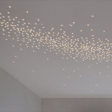 Starlight Ceiling Living Room, Stars Lights Decoration, Light Up Ceiling, Colorful Ceiling Design, Starry Ceiling Lights, Twinkle Light Ceiling, Twinkle Lights On Ceiling, Starry Ceiling Bedroom, Ceiling Twinkle Lights