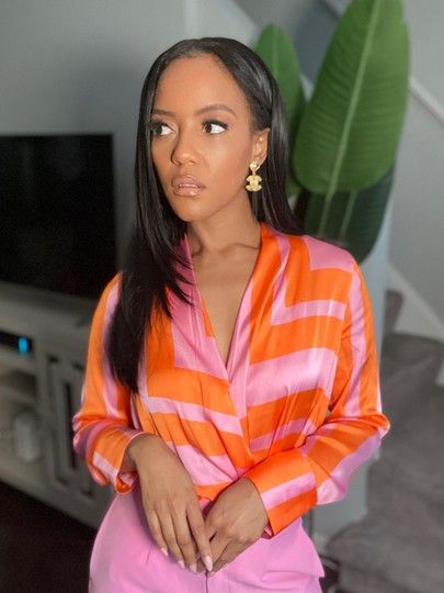 Pink And Orange Outfit Black Women, Orange Brunch Outfit Black Woman, Orange Saree Pink Blouse, Fitted Pink Blouse With Vibrant Print, Spring Orange Fitted Shirt Dress, Orange V-neck Blouse For Brunch, Pink And Orange Outfit, Outfit Black Women, Casual Glam