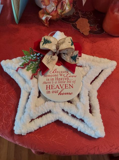 Star Wreath Christmas, Star Wreath Form Ideas Christmas, Christmas Star Wreaths Diy, Star Frame Wreath, Dollar Tree Infinity Love Wreath Ideas, Dollar Store Star Wreath, Dollar Tree Wire Star Wreath Ideas, Dollar Tree Star Wreath Ideas, Star Wreath Ideas Diy