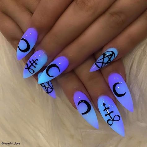 nails acrylic witch moon pentagram glow in the dark gel long nails blue purple wiccan wicca fashion pagan Witch Nails, Witchy Nails, Halloween Acrylic Nails, Stiletto Nail Art, Gothic Nails, Goth Nails, Edgy Nails, Glow Nails, Nail Swag