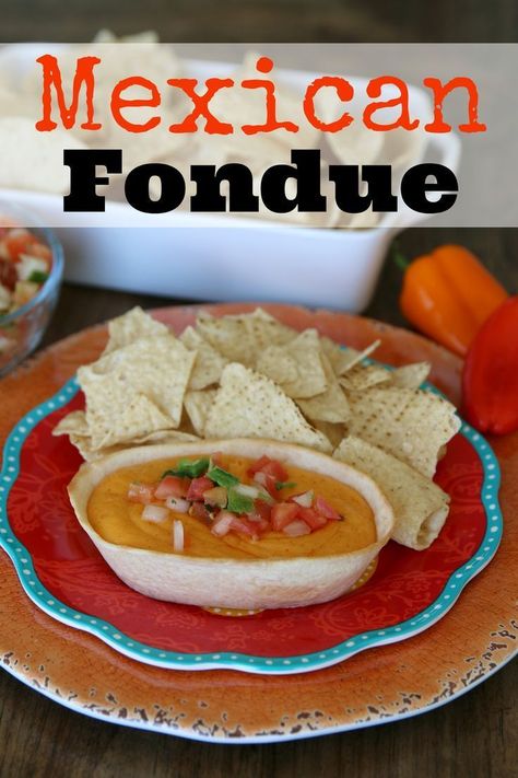 Mexican Fondue, Mexican Tapas, Cheese Fondue Recipe, Tapas Dinner, Fondue Night, Fondue Recipes Cheese, Fondue Recipe, Tapas Menu, Football Parties