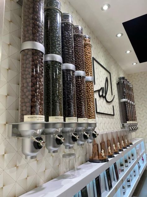 Chocolate store, candy store, retail design ideas Chocolate Store Design Interiors, Modern Candy Shop, Chocolate Store Design Ideas, Chocolate Shop Interior Design, Chocolate Display Ideas, Chocolate Shop Design, Retail Design Ideas, Store Retail Design, Chocolate Store Design