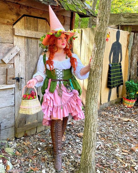 ✨🍓✨ Had a lovely time visiting the @stlrenfest for the second year in a row! 🍓✨ Everyone was very kind and I always have a great time at… | Instagram Ren Fair Fairy Outfit, Fairy Ren Faire Outfit, Ren Faire Witch Costume, Pink Ren Faire Outfit, Fried Strawberries, Strawberry Witch, Hobbit Costume, Strawberry Outfit, Renn Faire