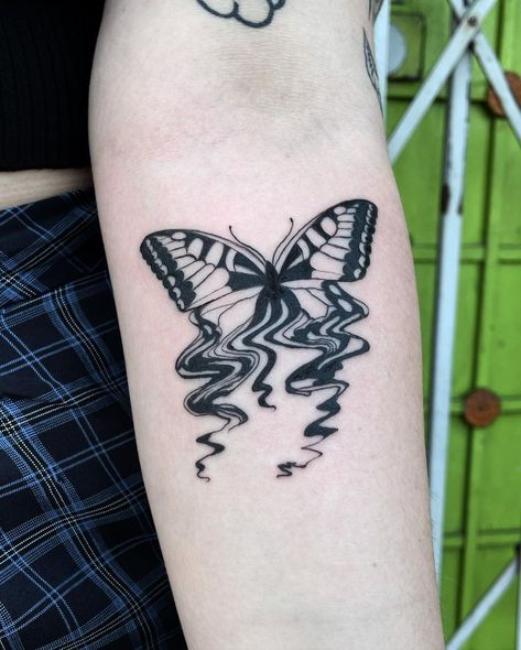 Glitch Butterfly Tattoo, Melted Eye Tattoo, Drippy Butterfly Tattoo, Melting Butterfly Tattoo, Ink Spill Tattoo, Oil Spill Tattoo, Unique Butterfly Tattoo Creative, Small Butterfly Tattoos, Butterfly Thigh Tattoo