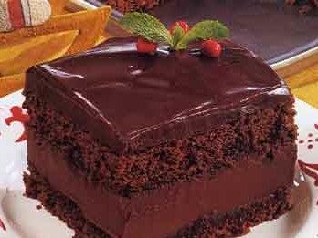 Mocha Layer Cake with Chocolate-Rum Cream Filling Mocha Layer Cake, Hot Recipes, Cream Filling Recipe, Mocha Cake, Rum Cream, Chocolate Mocha, Rich Desserts, Cream Filling, Rum Cake