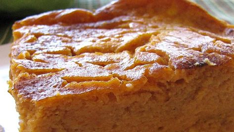 Pumpkin Souffle Recipe, Pumpkin Souffle Easy, Pumpkin Earthquake Cake Recipe, Pumpkin Dream, Carrot Souffle, Fall Treats Recipes, Pumpkin Casserole, Pumpkin Dish, Canned Pumpkin Recipes