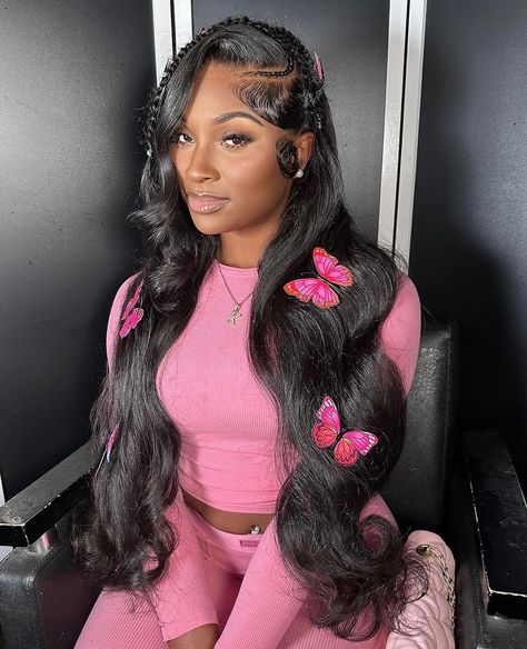 Bodywave 🤎 20in HD frontal x 5 32in bundles @diamonddynastyextensions USE CODE “ladyy10” at check out! 😍 Now offering express shipping🚚New Website 💻 Better quality ✅ & even better pricing 💴 Express shipping available for NEW orders by texting 919-937-7335🤎#transparent #transparentlace #transparentwig #13x6frontal #13x6frontalwig #13x6lacewigs #hdlace #hdlacewig #hdclosure #wig #wiginstall #wigs #wigsforsale #wigmaker #virginhair #virginhairlife #hdlace #hdlacewig #hdlacefrontals Butterfly Hairstyle, Silky Straight Hair, Barbie Hairstyle, Hair Bundle Deals, Frontal Wig Hairstyles, Straight Hair Bundles, U Part Wigs, Frontal Hairstyles, Women's Wigs