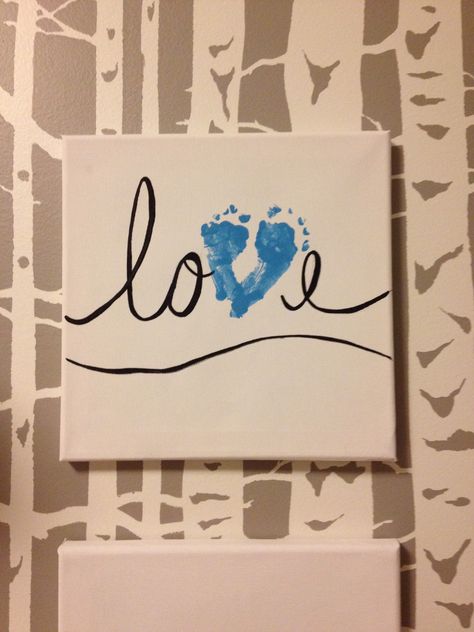 baby foot art Canvas Painting Quotes, Baby Crafts Diy, Rockabye Baby, Diy Graduation Gifts, Baby Art Projects, Baby Canvas, Baby Painting, Heart Canvas