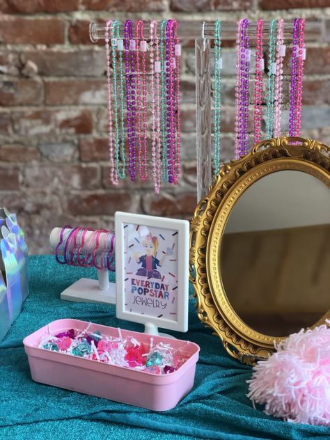 Jo Jo Siwa Party Ideas, Jojo Siwa Birthday Party Ideas, Jojo Siwa Birthday Party, Jojo Siwa Party, Jo Jo Siwa, Candy Charcuterie Board, Candy Charcuterie, Candy Theme Birthday Party, 7th Birthday Party Ideas