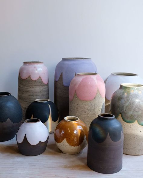 Are you a tall or a short? Lean or curvy? Colourful or classic? Which one would you pick from my PETAL vase series? 🌸 | Instagram Colourful Pottery, Tall Ceramic Vase, Colorful Pottery, Handmade Clay Jewelry, The Friday, Glaze Recipe, Pottery Classes, Art Style Inspiration, Ceramic Vessel