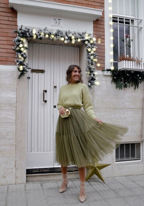 Christmas Outfit Green Skirt, Green Tulle Skirt Outfit Christmas, Green Pleated Skirt Outfit Christmas, Elegant Green Flowy Skirt, Elegant Green Festive Skirt, Love In Winter, Cristina Surdu, High Tea Outfit, Dreamy Outfits