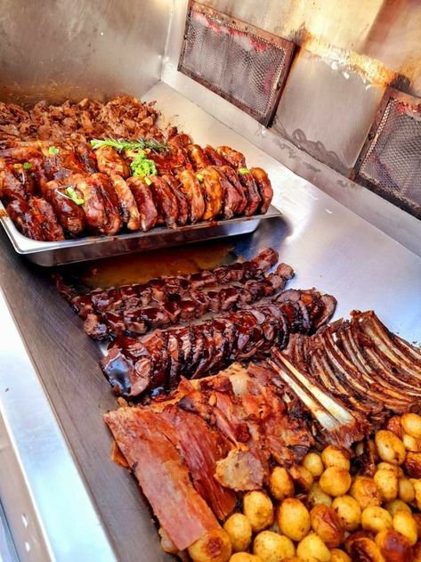 Spit Roast Lamb, Lamb Spit, Family Gathering Food, Birthday Catering, Bbq Platter, Mobile Catering, Meat Platter, Party Food Buffet, Vegetarian Fast Food