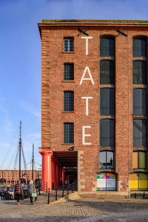 Fabulous Tate Liverpool, just over the Mersey! via @janinesuggett Tate Gallery Liverpool, London Galleries, Tate Liverpool, James Stirling, Tate Museum, Books 2023, London Vacation, Unusual Buildings, London Baby