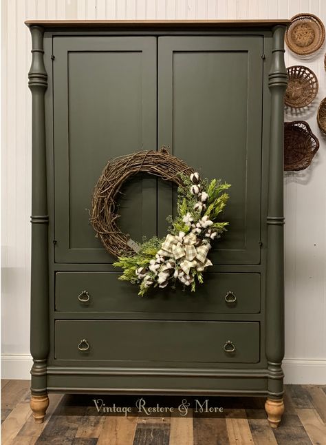 Color Recipe for this piece is Dixie Belle Collard Greens /Mud Puddle 4-1 ratio Moss Green Painted Furniture, Dark Green Armoire, Green Vintage Dresser, Green Antique Dresser, Fort Bedroom, Green Chalk Paint Furniture, Vintage Green Paint, Green Armoire, Dixie Belle Chalk Paint Furniture