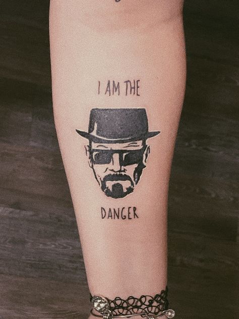 Gta Tattoo Ideas, Breaking Bad Tattoo Ideas, Walter White Tattoo, Heisenberg Tattoo, Breaking Bad Tattoo, Deadpool Tattoo, Cartoon Tattoo Ideas, Animated Shows, Character Tattoos