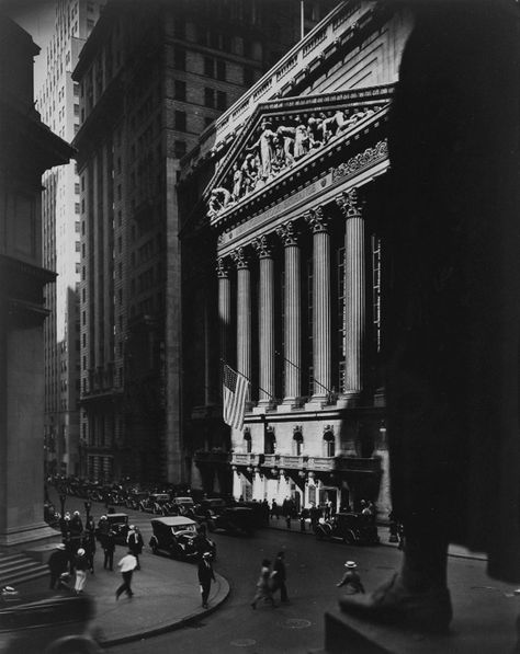 Perez Art Museum, Eugene Atget, Berenice Abbott, Art Institute Of Chicago, Stock Exchange, Artistic Photography, Bw Photo, Wall Street, Black And White Photography