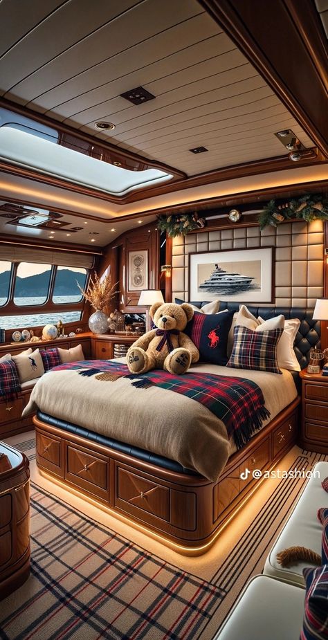 Fantasy Transportation, Couches Living Room Comfy, Starfish Sandals, Ralph Lauren Christmas, Living Room Comfy, Room Comfy, Luxury Yacht Interior, Best Yachts, Boat Living