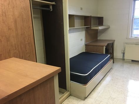 Burnett Hall. What it looks like before you get to turn it into your new home! Carson Newman University, University Dorm Room, University Dorm, Freshman Dorm, University Dorms, College Stuff, Dorm Room Inspiration, Bunk Beds, Dorm Room