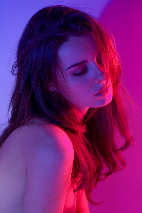 Purple Neon Photoshoot, Neon Photography, Portrait Lighting, Face Photography, Cinematic Photography, Portrait Poses, Pose Reference Photo, Portrait Inspiration, Portrait Artist