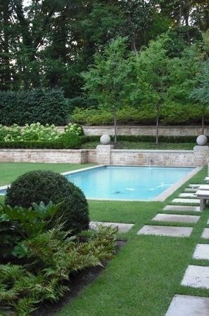 Beautiful retaining walls and pool scape Backyard Landscaping Ideas With Pool, Balcony Decor Ideas, French Gardens, Terraced Landscaping, Terraced Backyard, Pool Images, Landscaping Backyard, Backyard Landscaping Ideas, Small Balcony Decor