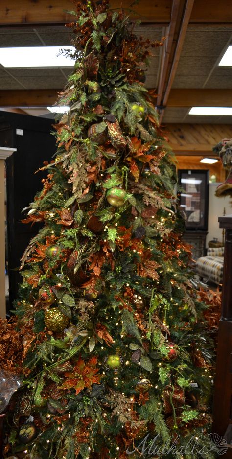 Bronze Tree Christmas, Brown Copper Christmas Tree, Bronze Copper Christmas Tree, Autumn Christmas Tree, Green And Bronze Christmas Tree Ornaments, Christmas Jungle, Thanksgiving Christmas Tree, Christmas Safari, Bronze And Crram Christmas Tree