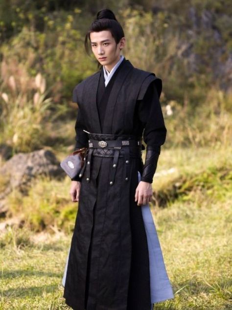 Rise Of The Phoenixes, Chinese Men's Clothing, Black Hanfu, Chinese Clothing Traditional, Hanfu Men, Traditional Asian Dress, Japanese Traditional Clothing, Ancient Chinese Clothing, Chinese Traditional Clothing