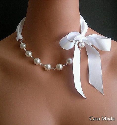 Ribbon Necklaces, Pearl Ribbon, Ribbon Jewelry, Diy Jewelry Unique, Ribbon Necklace, Handmade Jewelry Tutorials, Crystal White, Diy Hair Accessories, Girly Jewelry