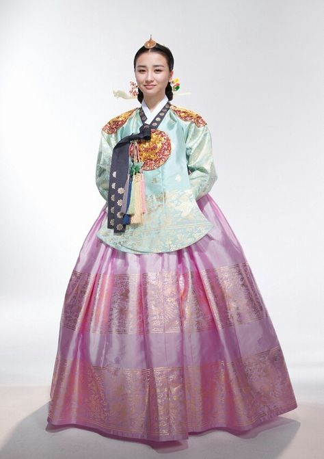 Korean Traditional Dress Hanbok, Korean Traditional Clothing, Korea Dress, Korean Traditional Dress, Dress Name, Korean Hanbok, T Dress, Traditional Clothes, Korean Traditional