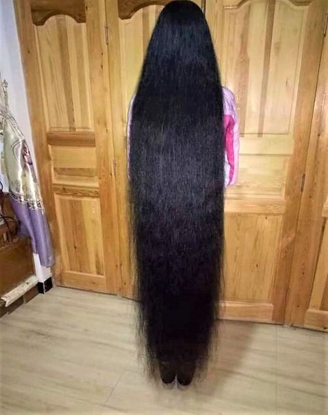 Floor Length Hair, Huge Hair, Long Hair Pictures, Long Black Hair, Beautiful Long Hair, Hair Pictures, Thick Hair, Length Hair, Long Black