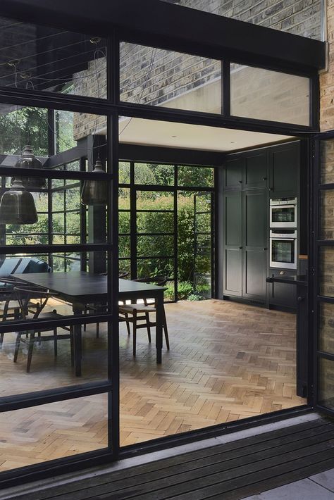 Crittall windows and doors shape the stylish contemporary extension Crittal Windows, Victorian Terrace House, Modern Extension, Glass Walls, Kitchen And Dining Room, Casa Container, London House, Victorian Terrace, Container House Design