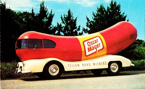 Oscar Mayer Wiener mobile! A midget drove this around in CA. Wish I still had my Oscar Mayer Weiner Whistle!!! Weiner Mobile, Hot Dog Truck, Oscar Mayer, Pt Cruiser, Vintage Memory, Eco Fashion, The Good Old Days, Good Old, A Car