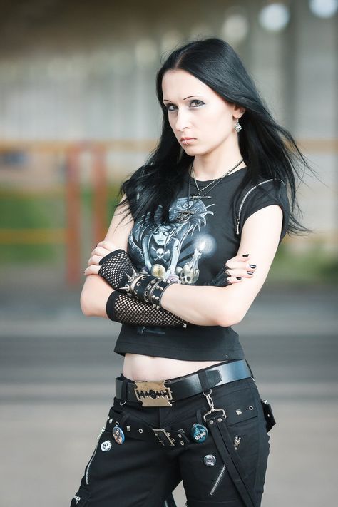 Metal Girl by AshielNeronamyde.deviantart.com on @DeviantArt Phoenix Core, Metal Girl Outfit, Goth Lesbian, Pop Punk Outfits, Metal Outfit, Gothic Mode, Heavy Metal Girl, Trad Goth, Outfits 2000s