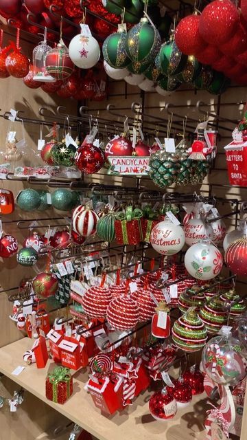 (Mariana Gomes Ramalho) on Instagram: "Mini vlogmas ❤️🎅🎄🎁 Going Christmas decoration shopping ❤️ #christmas #christmasdecor #christmastime #holiday #holidaydecor #holidays #homedecor #shopping #weekend #christmasmood #vlog" Christmas Mini Decor, Christmas Aesthetic Shopping, Christmas Decoration Aesthetic, Vlogmas Aesthetic, Christmas Aesthetic Decoration, Christmas Shopping Aesthetic, Red Christmas Tree Ideas, Christmas Decor Shopping, Christmas Shops