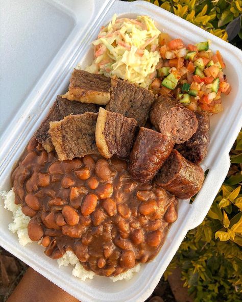 Nosipho Makhathini on Instagram: “My phuthu and beans lovers I got you. 😋 Tomorrow (Wednesday) we’re having this plate for R55. 💃🏽 or Beef stew with Samp. ***Can substitute…” Zulu Food South Africa, Samp Recipe South Africa, Dinner Ideas South Africa, Food South Africa, Zulu Culture, South African Food, South Africa Food, Homemade Comfort Food, Culinary Cooking