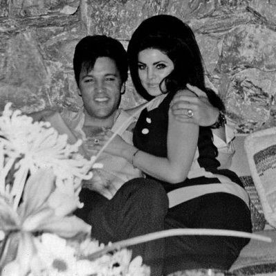 December 24, 1966 Elvis proposed to Priscilla, and she accepted! Elvis Priscilla, Elvis Presley Priscilla, Elvis Presley Family, Spy Girl, Hollywood Couples, Elvis And Priscilla, Joseph Jackson, King Of Pop, Elvis Presley Photos