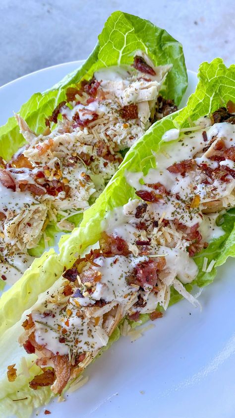 Chicken Ceasar Lettuce Boat, Caesar Lettuce Wraps, Cesar Chicken Lettuce Wraps, Romaine Lettuce Boats Recipe, Romain Lettuce Wraps, Romaine Boats Lettuce Wraps, Chicken Caesar Lettuce Boats, Chicken Ceasar Lettuce Wraps, Chicken Romaine Wraps