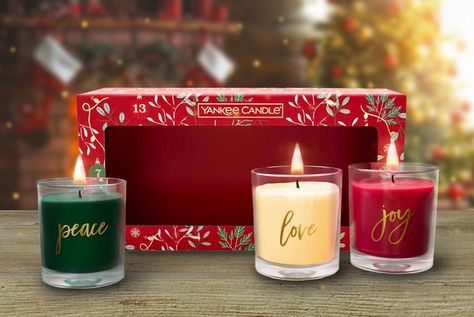 £8.99 instead of £21.99 for a 6pc Candle Wax MeltsWax Burner Gift Set from Seen It Onlinesave 59% Christmas Jar Candles, Christmas Candle Gift Set, Candle Gifts Ideas, Christmas Candle Jars, Christmas Candle Ideas, Vanilla Scents, Candle Making Recipes, Handmade Candles Diy, Xmas Candles