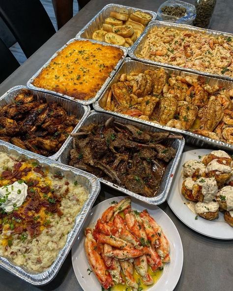 Wedding Buffet Food, Charleston Wv, Party Food Buffet, Soul Food Dinner, Catering Ideas Food, Reception Food, Catering Ideas, Party Food Platters, Catering Food