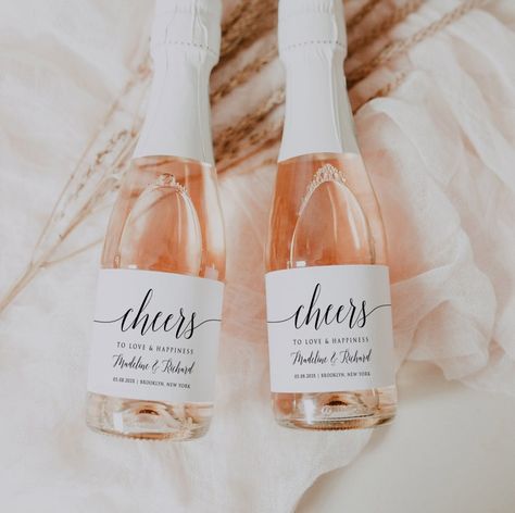 Mini Champagne Labels, Label Mockup, Mini Champagne Bottles, Hen Party Gifts, Champagne Bottle Labels, Bottle Label Template, Champagne Label, Mini Champagne, Champagne Bottles