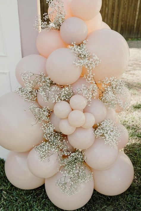 Fairy 2nd Birthday Party, Princess Theme 2nd Birthday Party Ideas, Aesthetic Princess Birthday Party, Princess Bridal Shower Theme, Fairytale Balloon Garland, 1st Princess Birthday Party, Fairy Party Balloon Arch, Sentimental First Birthday Ideas, Neutral Princess Party