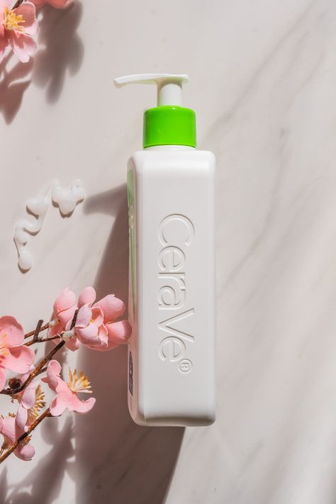 Cerave Cleanser Aesthetic, Cerave Aestethic, Aesthetic Cleanser, Cerave Hydrating Cleanser, Cerave Cleanser, Cerave Skincare, Salicylic Acid Cleanser, Skincare Business, Preppy Skincare