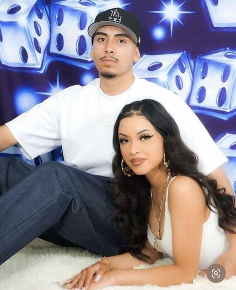 2000s Couple Photoshoot, 2000s Photoshoot Ideas, 2000s Couples, Early 2000s Photoshoot, 2000s Photoshoot, School Photoshoot, Y2k Photoshoot, Estilo Cholo, Cholo Style