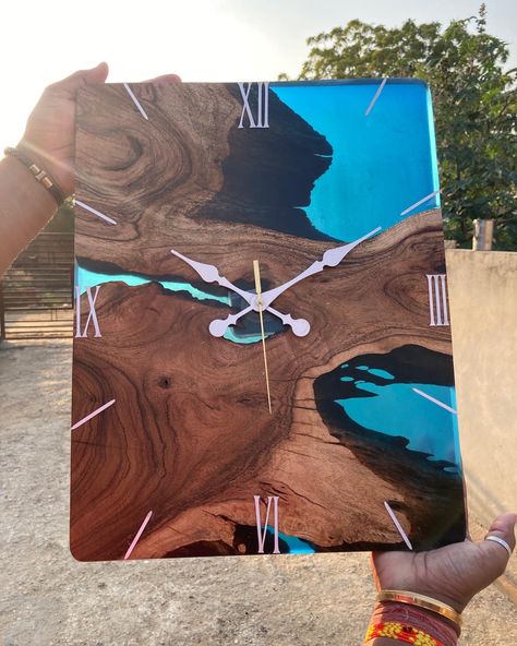 Epoxy Wall Clock, Wood Clock Design, Epoxy Wall, Wall Clock Wood, Decorative Screen Panels, Resin Clock, Wood Resin Table, Unique Wall Clock, Clock Wood