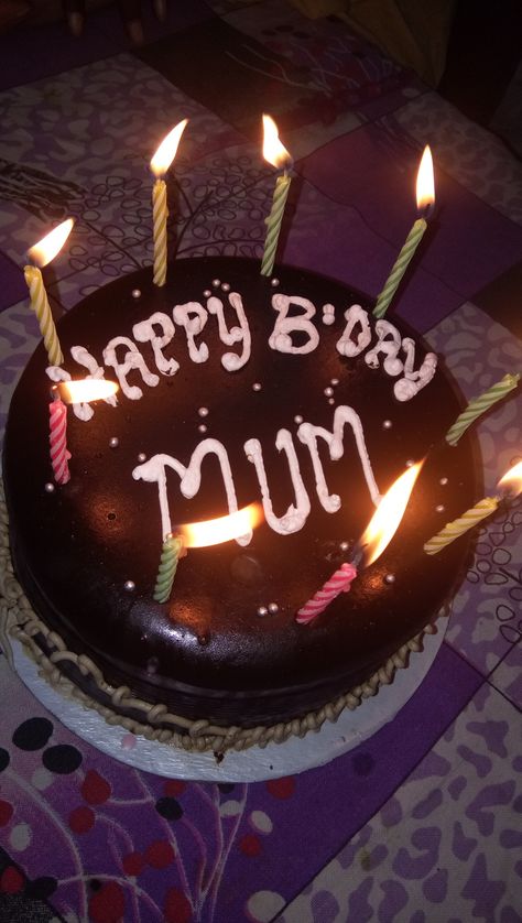 Cake Snap, Happy Birthday Mom Cake, Happy Birthday Mummy, Birthday Cake For Mom, Cake Writing, Birthday Post, Dp Stylish, Foodie Instagram, Guru Purnima