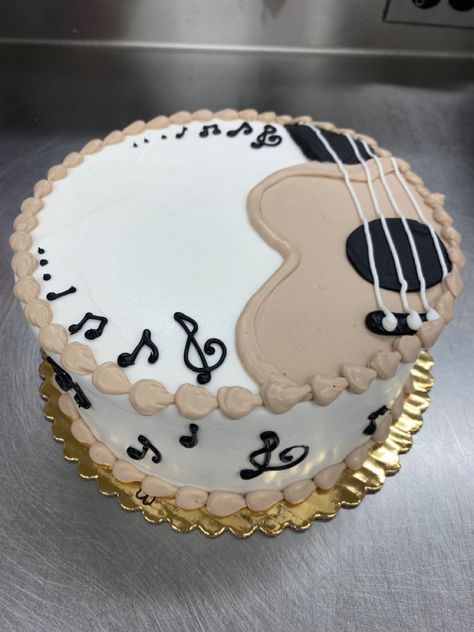 Guitar Bday Cake, Guitar Design Cake, Electric Guitar Birthday Cake, Music Cakes Birthday, Music Themed Cakes For Men, Guitar Cakes For Men, Guitar Cake Ideas, Country Music Cake, Music Note Cake Ideas