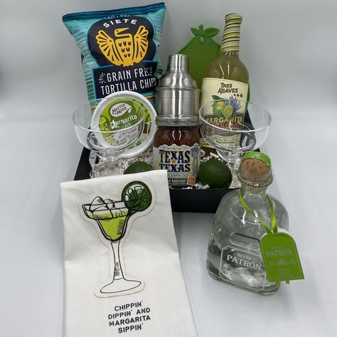 Summer Cocktail Gift Basket, Margarita Themed Gift Basket, Margarita Basket Ideas, Fiesta Gift Basket, Tequila Basket, Mexican Gift Basket, Mexican Gift Basket Ideas, Tequila Gift Basket Ideas, Margarita Gift Basket Ideas