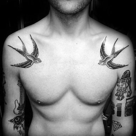 Traditional Bird Tattoo Designs For Men ... Swallow Tattoo Chest, Small Swallow Tattoo, Chest Tattoo Birds, Swallow Bird Tattoos, Bird Tattoo Men, Clavicle Tattoo, Vogel Tattoo, Small Chest Tattoos, Tattoo Chest