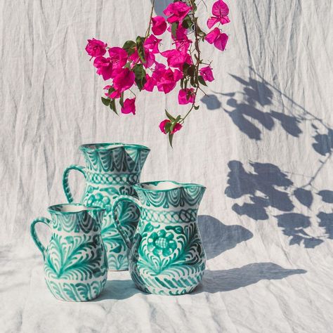 POMELO CASA’s Instagram photo: “The perfect pitchers for your spring flowers! 🥰🥰🥰 . . . #madeinspain #handmade #handpainted #artisan” Flowers Kitchen, African Pottery, Hand Painted Designs, Paper Vase, Class Decor, Southern Spain, Terracotta Clay, Spanish Design, Painted Designs