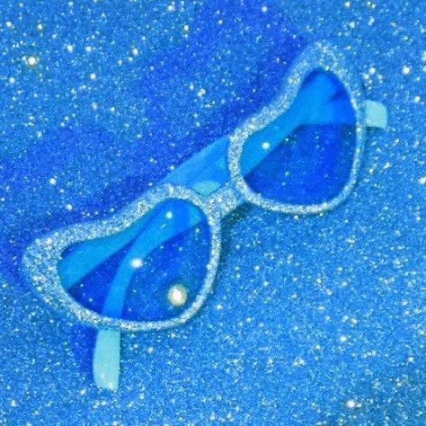 Diamond Blue Aesthetic, Blue Barbie Aesthetic, Blue Glitter Aesthetic, Blue Party Aesthetic, Bright Blue Aesthetic, Blue Baddie Aesthetic, Audio Pictures, Aqua Outfit, Blue Vibe