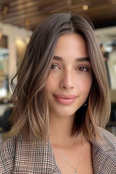 Longer Bobs, Oblong Face Hairstyles, Oblong Face, Olive Hair, Unicorn Hair Color, Bob Hair Color, Medium Hair Styles For Women, Cultural Beliefs, Summer Haircuts